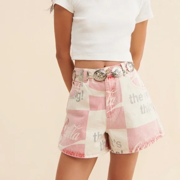 Rollas Mirage Coca-Cola Denim High Waist Jean Shorts Size 26 NWT vintage inspire - Picture 3 of 4